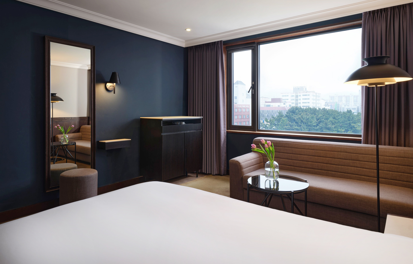 PREMIUM PLUS ROOM IMAGE 03